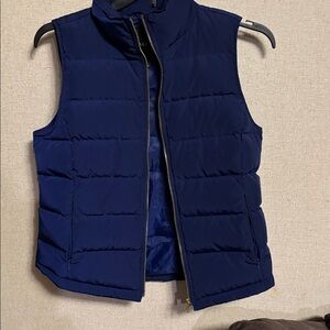 TALBOTS navy blue puffer zipper vest